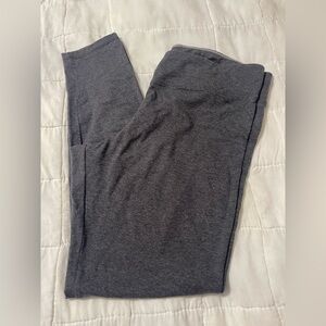 G.H. Bass Women’s Leggings. Size XL. Dark Gray.